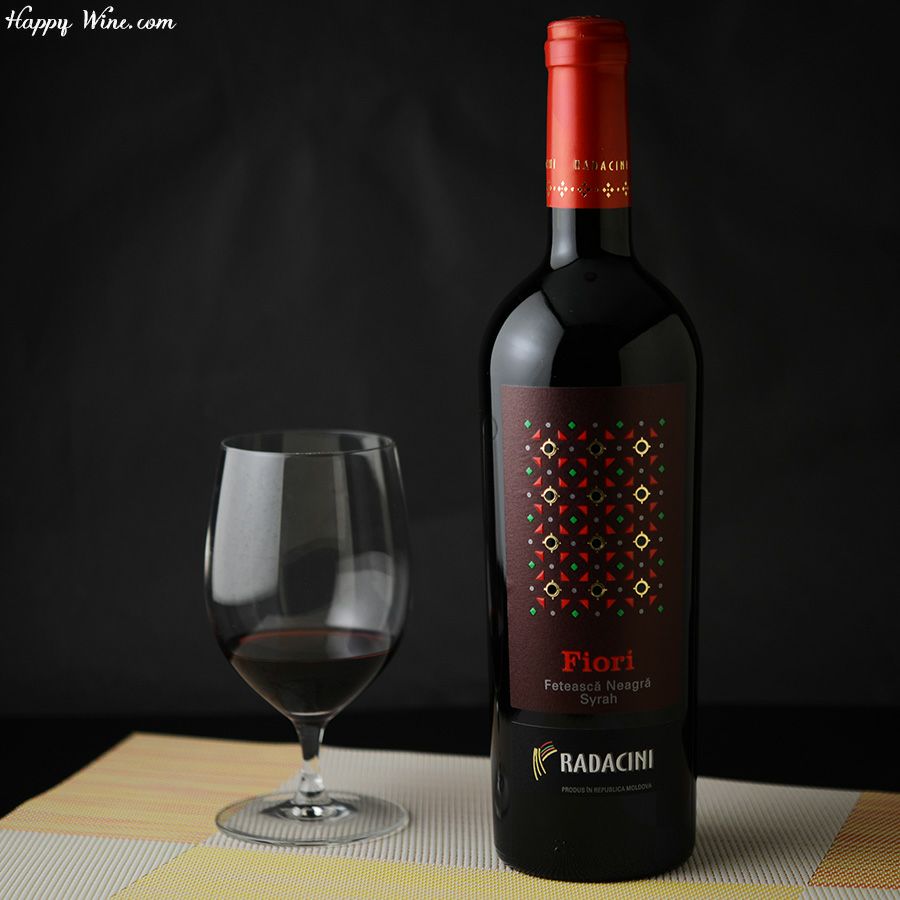 アルバストレレ・ワインズ　ラダチーニ・フィオーリ(赤)　