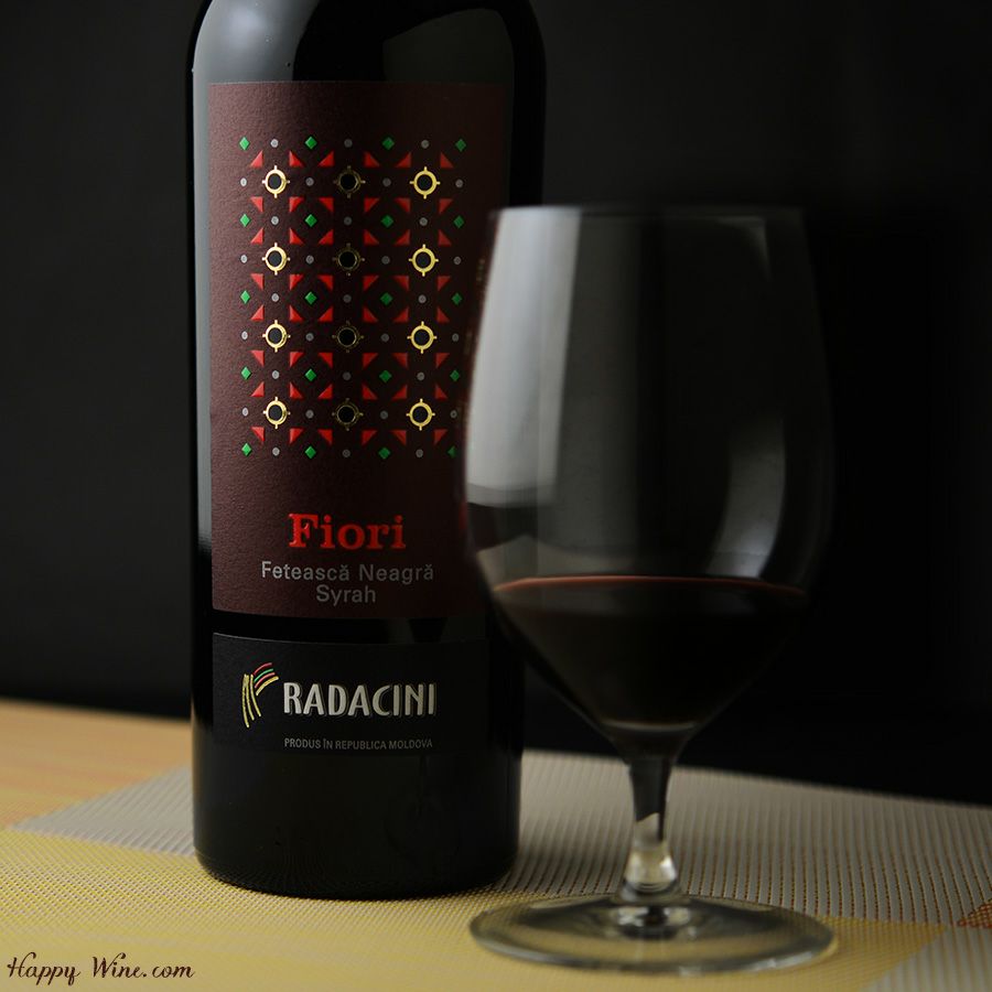 アルバストレレ・ワインズ　ラダチーニ・フィオーリ(赤)　